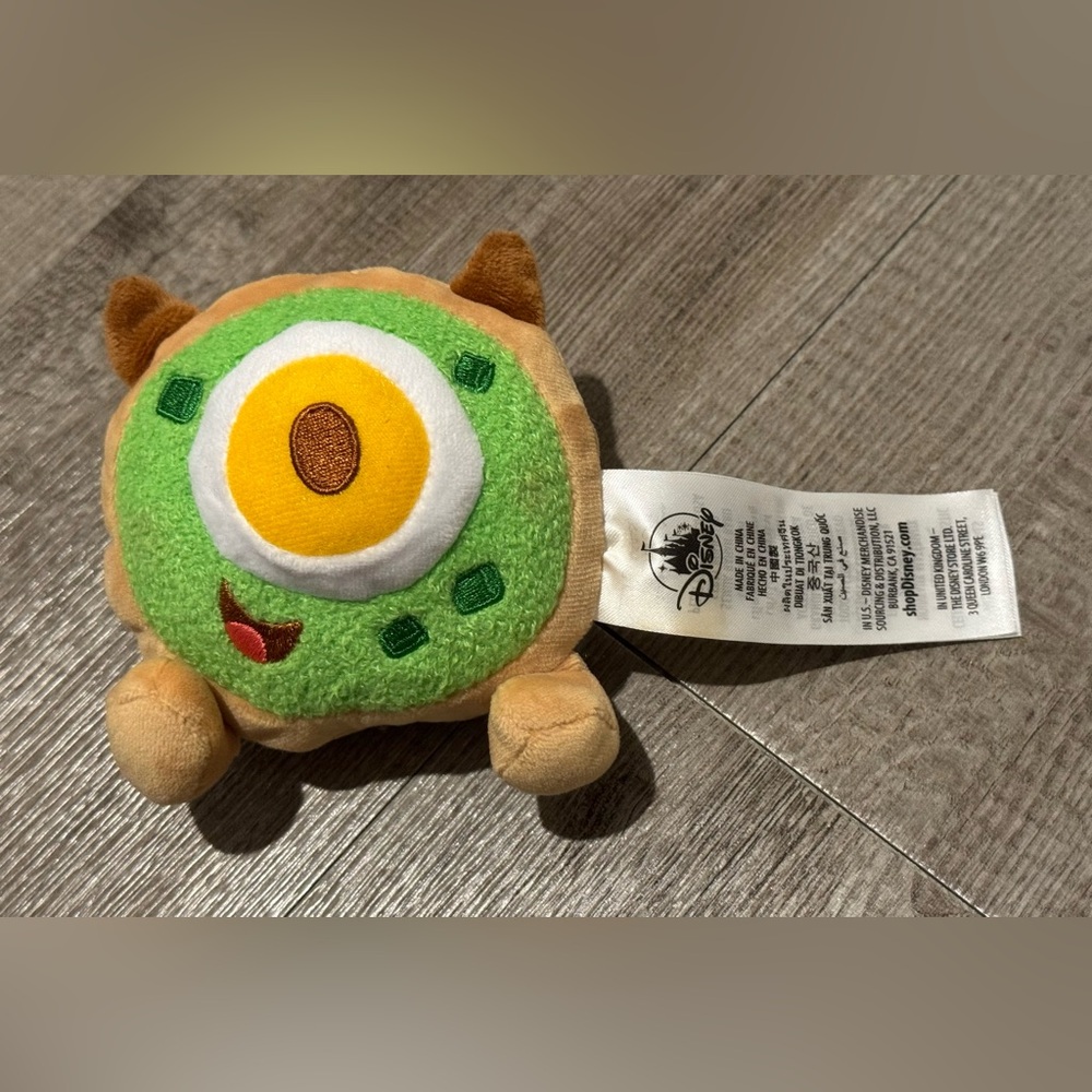 4 Disney Parks Munchlings - Monte Crisco, Creme Brûlée, Onion Ring, Avocado NEW - Picture 5 of 15